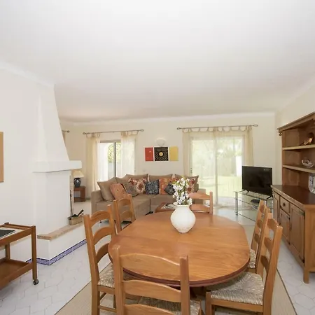 וילה Casa Dos Amigos